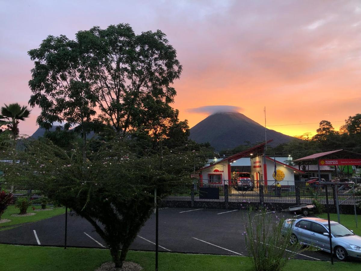 Condo'S Vista Al Volcan La Fortuna Luaran gambar